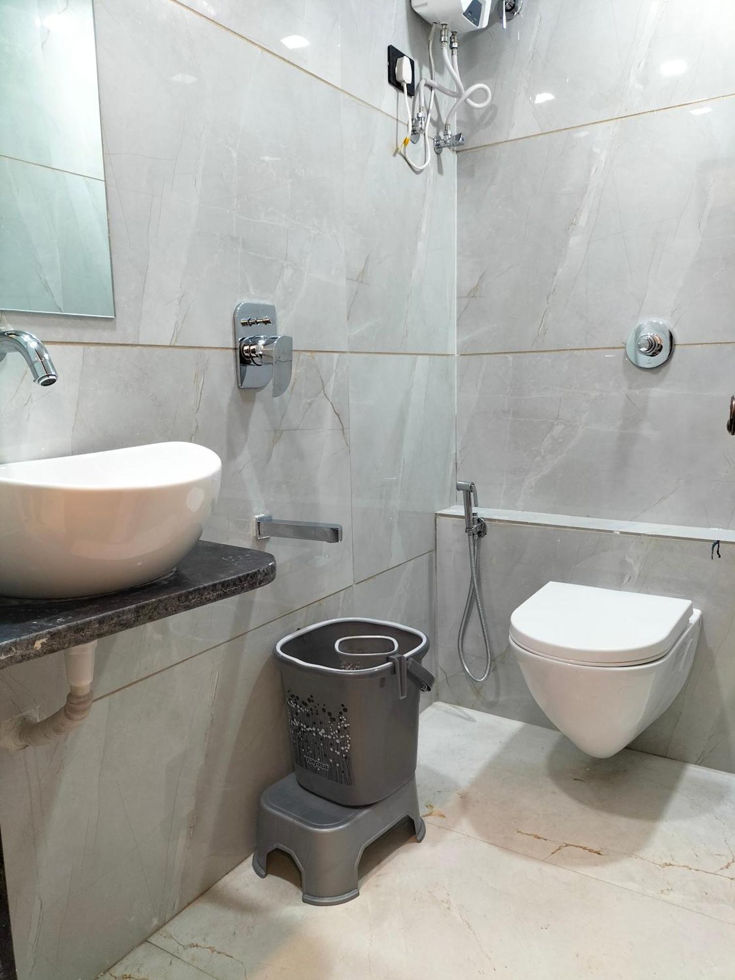 Hotel Paris Plaza Ahmedabad Luaran gambar