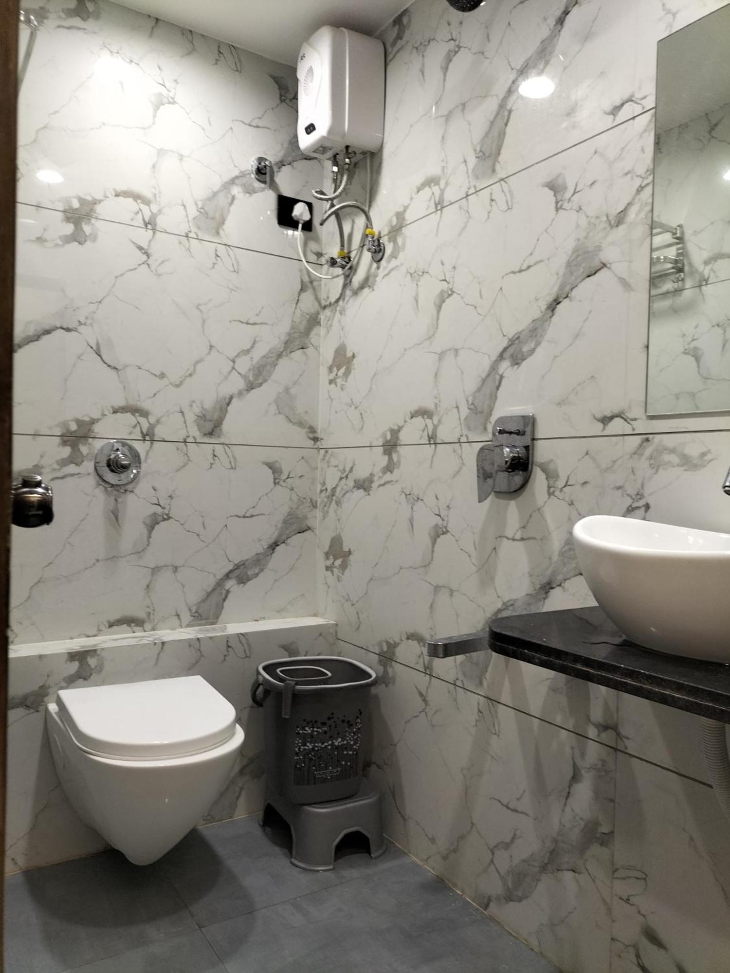 Hotel Paris Plaza Ahmedabad Luaran gambar