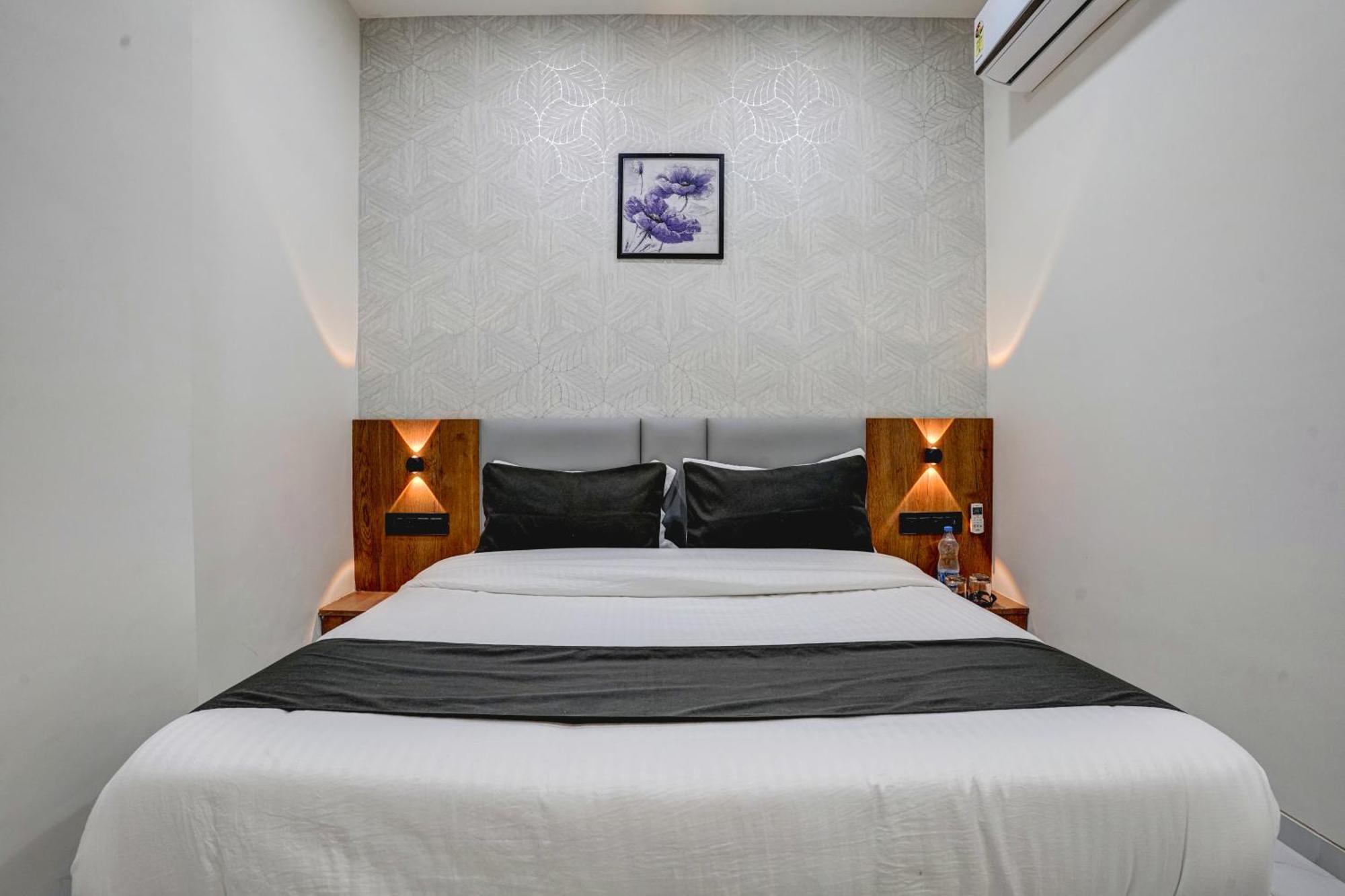 Hotel Paris Plaza Ahmedabad Luaran gambar