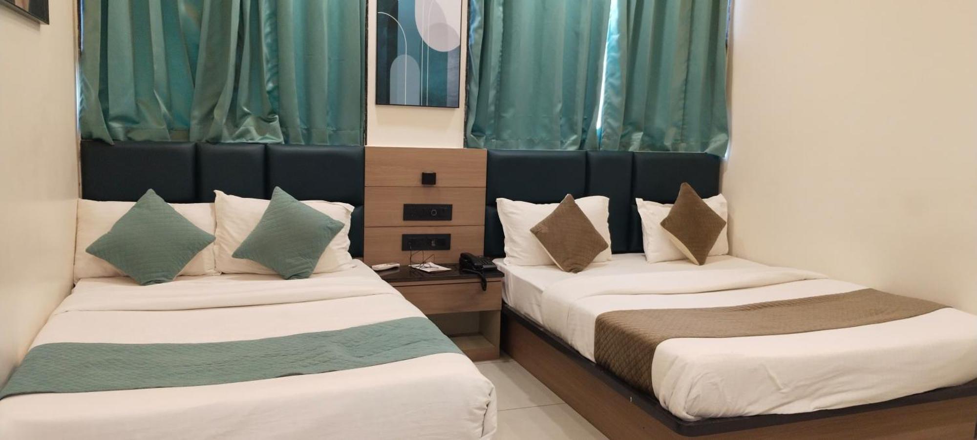 Hotel Paris Plaza Ahmedabad Luaran gambar